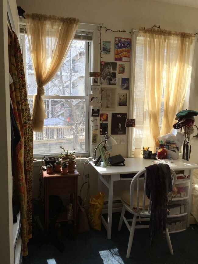 94 Hillside St unit 2, Roxbury Crossing, MA 02120 - photo 3