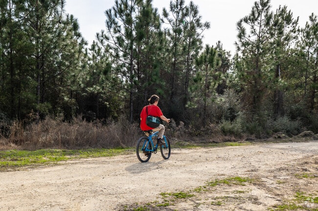 Beulah residents have easy access to a variety of outdoor spaces.