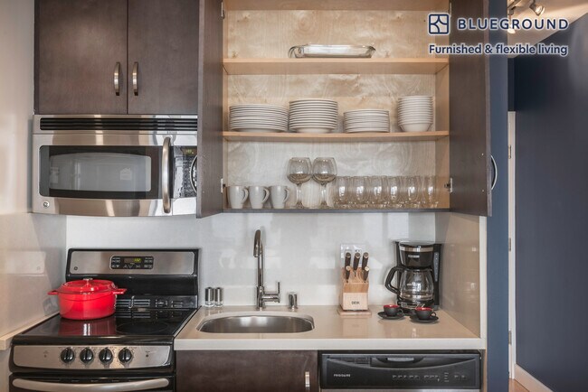 899 Pine St unit FL17-ID5, San Francisco, CA 94108 - photo 7