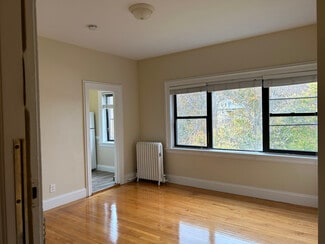 1476 Beacon St Unit 3, Brookline, MA 02446