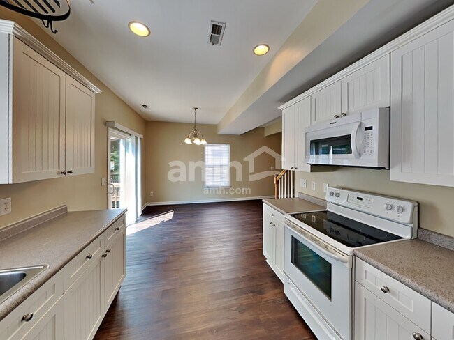 7145 Riverfront Dr, Nashville, TN 37221 - photo 4