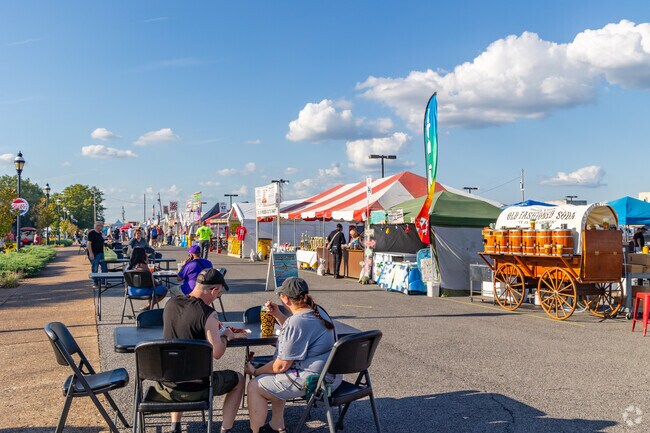 BBQ on the River is great place to enjoy the outdoors near Nolan Drive.