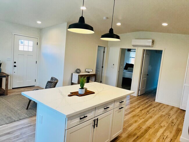 719 Holly Ave unit 2, Imperial Beach, CA 91932 - photo 5