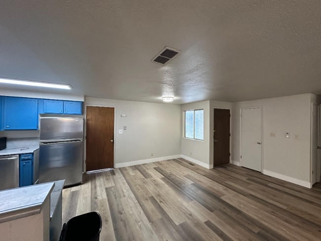 2177 N 24th St, Boise, ID 83702 - photo 5