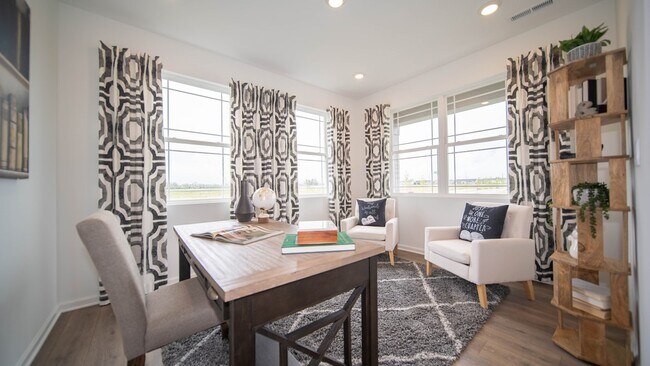 177 Holly Ln unit 36206552, Cumberland, IN 46140 - photo 2