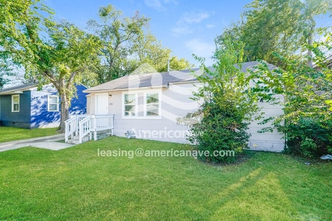 1533 N Delaware Place, Tulsa, OK 74110 - photo 2