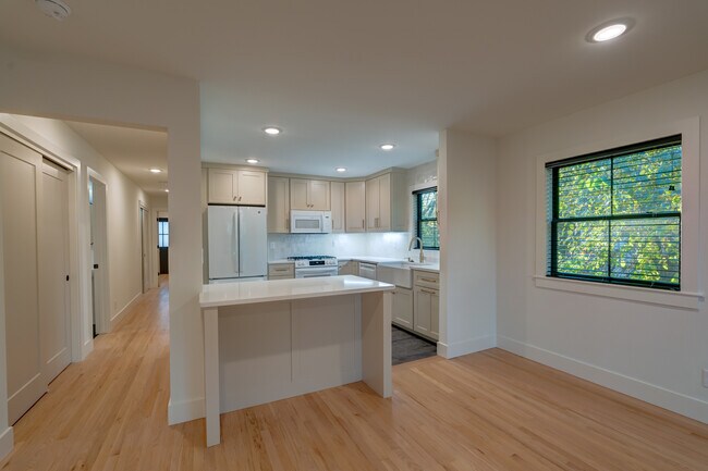 405 Presidential Ln unit 3, Madison, WI 53711 - photo 6