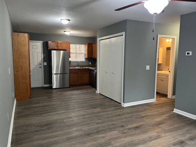 236 Mcmurtry Rd unit B, Hendersonville, TN 37075 - photo 3