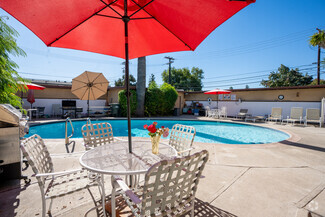 718-720 W Foothill Blvd, Monrovia, CA 91016