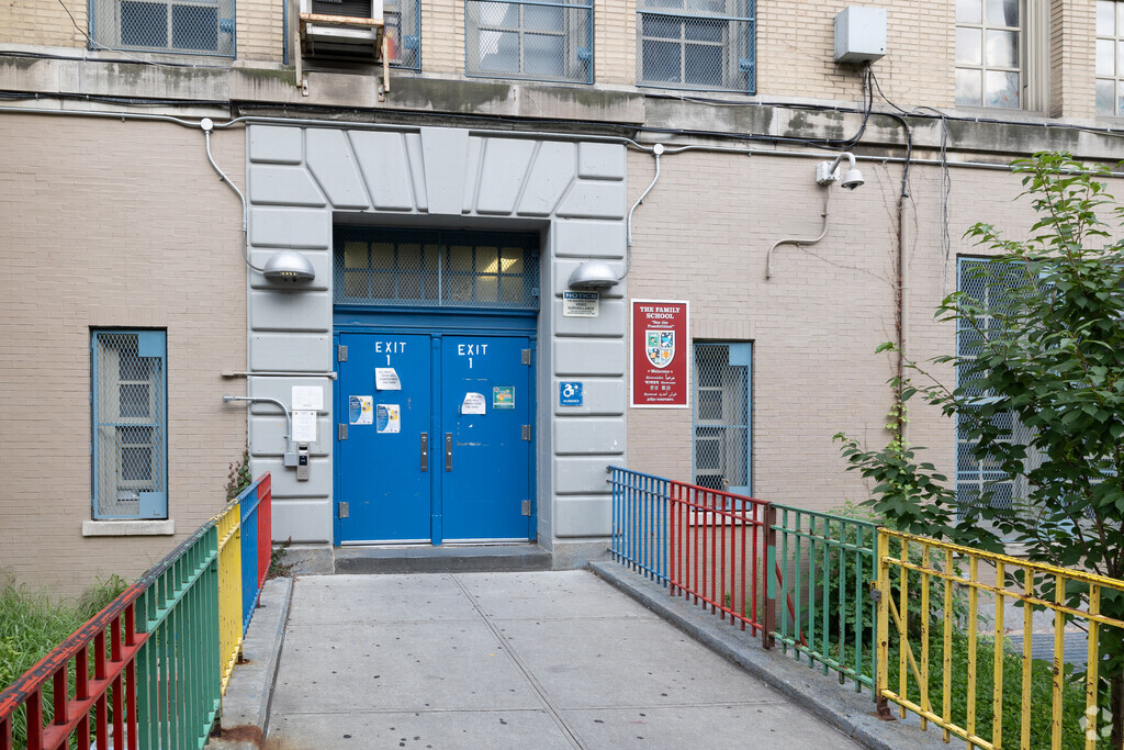 Sheridan Academy For Young Leaders in The Bronx encourages creativity.
