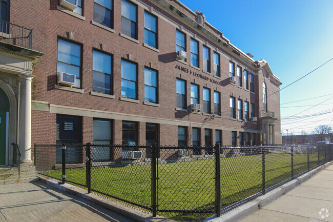 Leonard Middle School in Lawrence has an overall grade of C- on Niche.