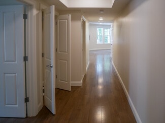 39 Herrick Rd, Newton, MA 02459