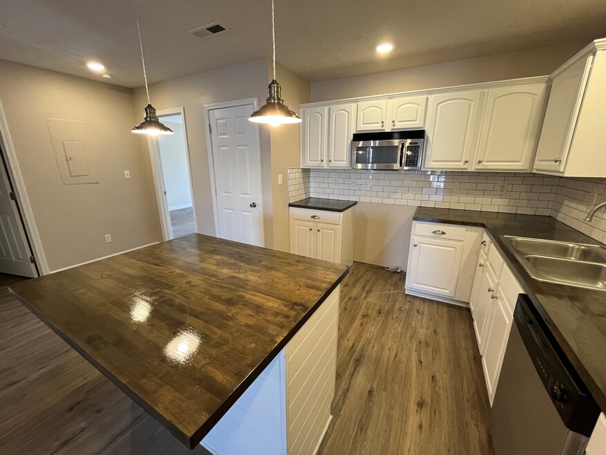 Big 4 Station Residence