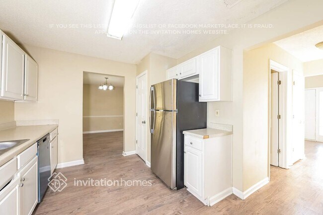 597 Lakewater View Dr, Stone Mountain, GA 30087 - photo 7