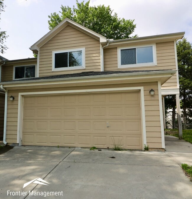 906-908 Kramer Ct Unit 906 Kramer, Junction City, KS 66441