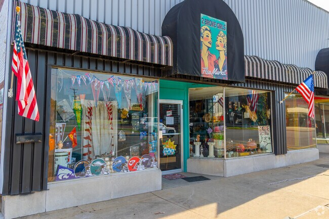 Columbus' western-style shopping district offers a variety of retail options in historic storefronts.