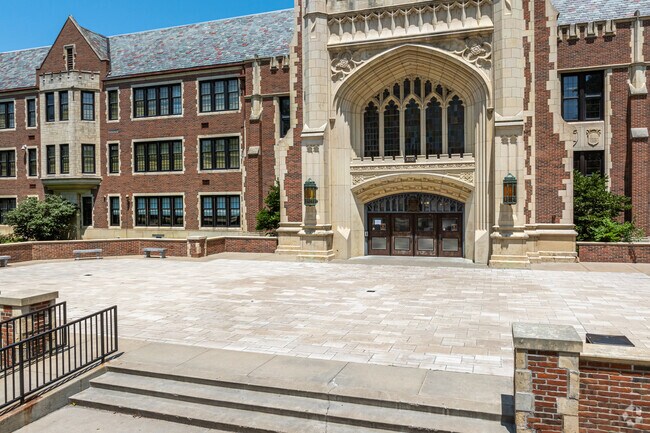 Topeka High School engages students in the highest quality of learning.