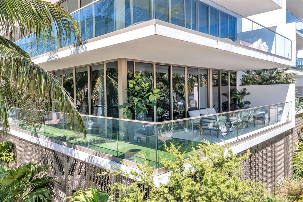 300 Collins Ave unit 2E, Miami Beach, FL 33139 - photo 1