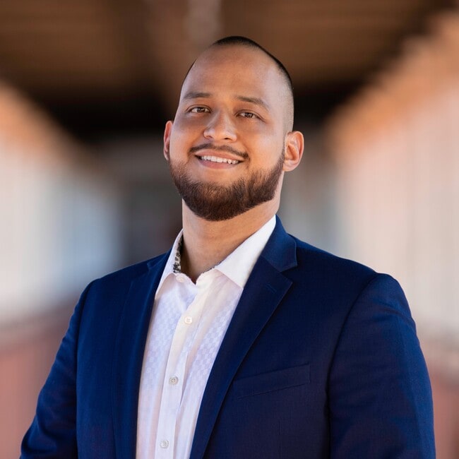 Agent Photo