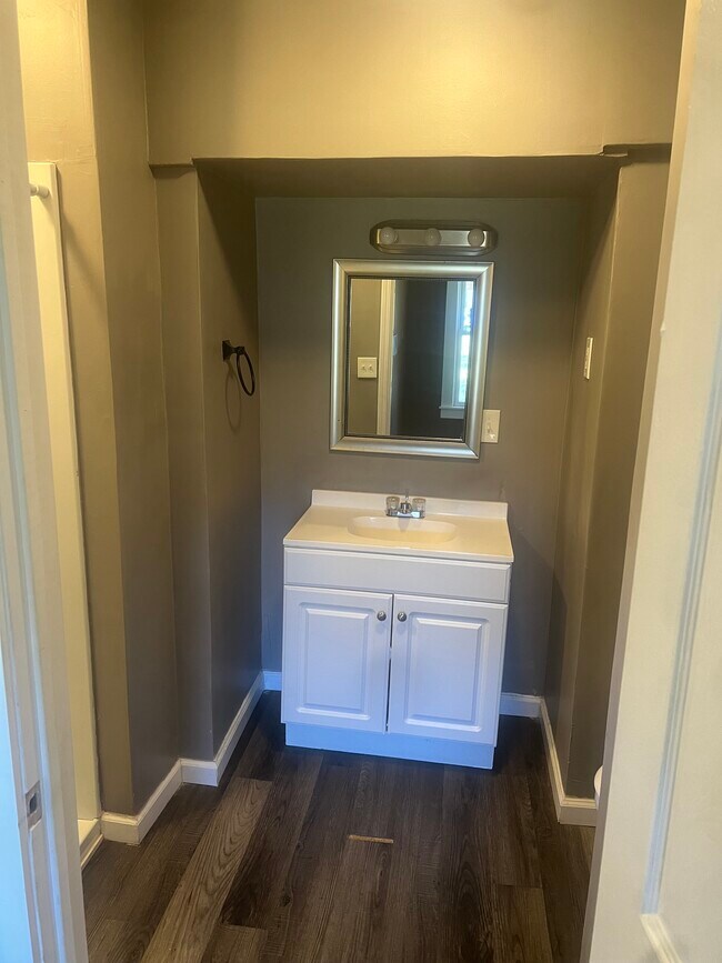 15 Chisholm Ave unit 4, Brockton, MA 02302 - photo 5