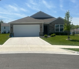 383 Trinity Way E, Newark, OH 43055