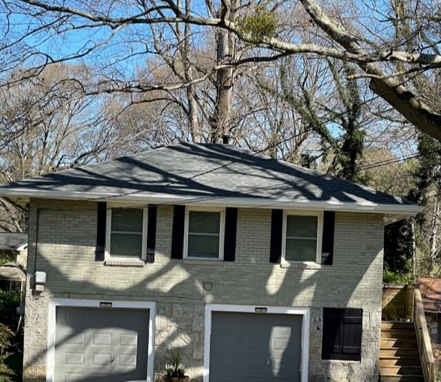 Carriage House Apartment - Unit B