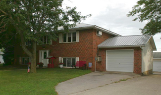 161 Maple Dr Unit 1, Sibley, IA 51249