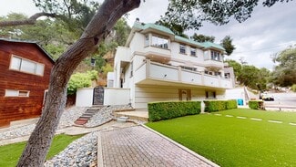3040 San Juan Blvd, Belmont, CA 94002
