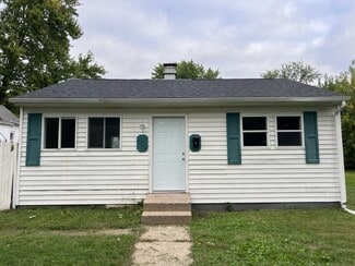 1722 S Warren St, South Bend, IN 46613