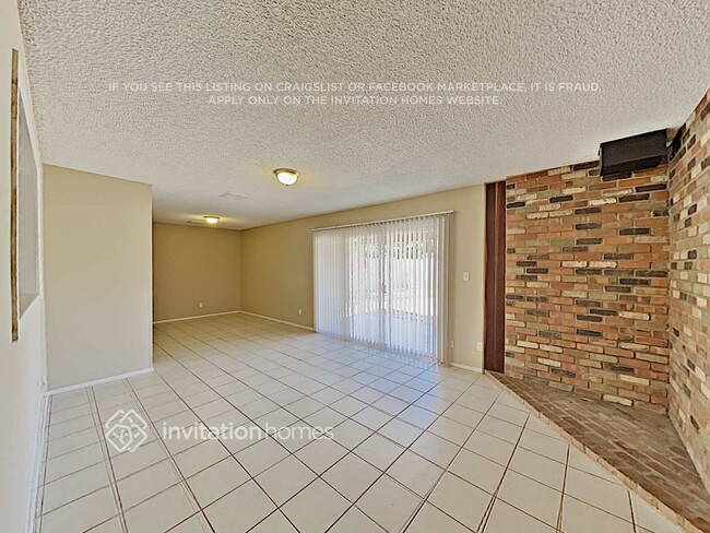 1020 W Halstead Dr, Phoenix, AZ 85023 - photo 3