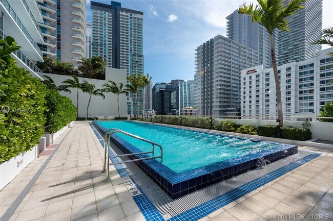 Axis at Brickell Village unit 3303, Miami, FL 33130 - photo 6