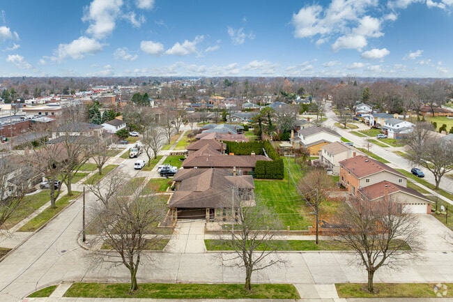 Pocket communities of luxury homes are tucked off main roads in northern Dearborn Heights.