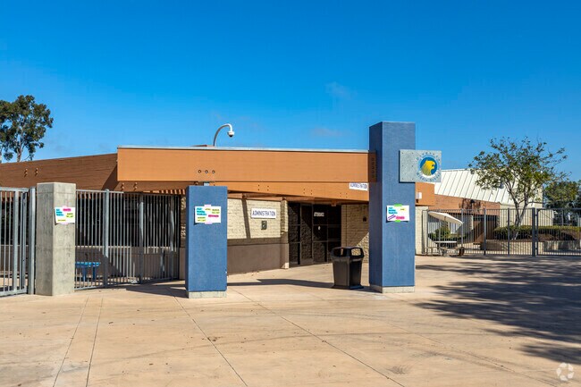 Encinitas Schools Diegueno Middle School Building Entrance