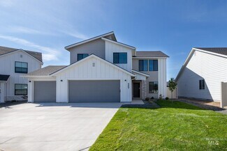 896 Morrow St, Mountain Home, ID 83647