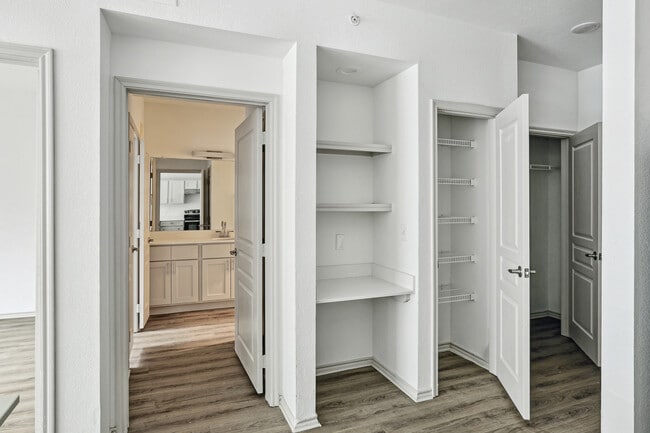 Heritage Pointe Senior 55+”, Austin, TX 78721 - photo 7