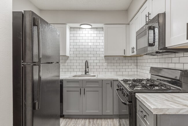 Crossings at Sixty Six, Tulsa, OK 74128 - photo 5