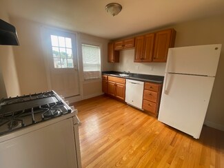 18 Congress Place Unit 2, Dedham, MA 02026