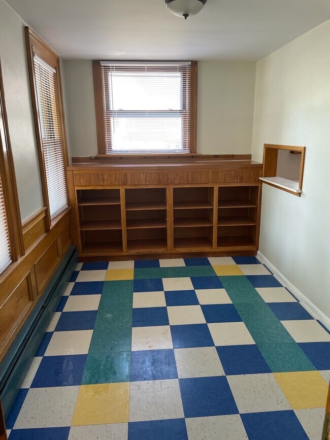 110 Woodward St unit Lower Level, Ypsilanti, MI 48197 - photo 3