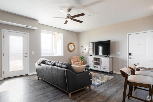 Mt. Nebo | 2BR, 1BA