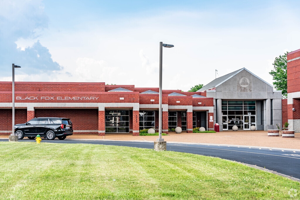 Black Fox Elementary School serves students in the Murfreesboro community.