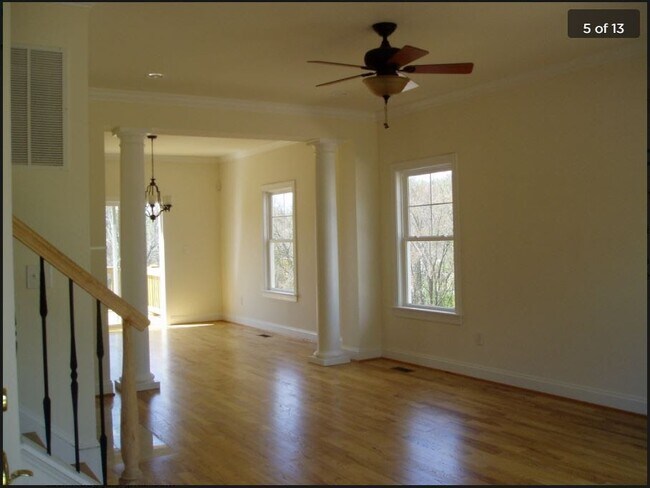 Open Concept Living Rm - Empty