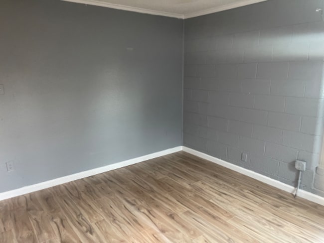 3217 James Ave, Fort Worth, TX 76110 - photo 2