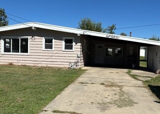 852 Deborah St, Lima, OH 45801