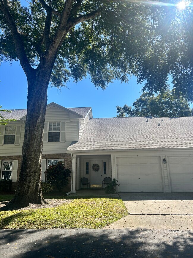 5266 Whitstable Way unit 5, Orlando, FL 32812 - photo 2