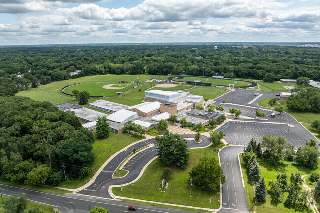 Parchment High School has a 17:1 Student-to-teacher ratio.