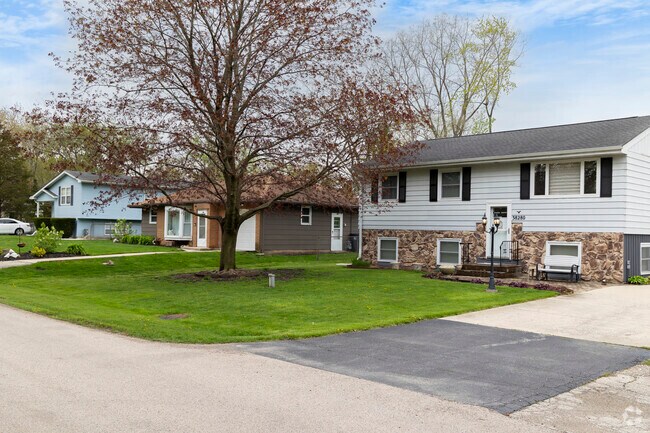 Homes in Beach Park sit on full lots and have well manicured lawns.