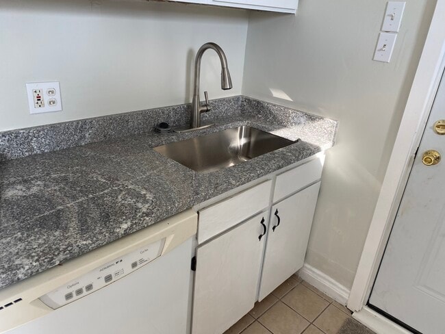 1175 Mason St, Dearborn, MI 48124 - photo 7