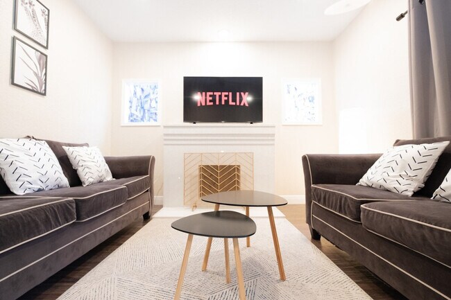 3409 N 12th St unit ID1244315P, Tampa, FL 33605 - photo 2