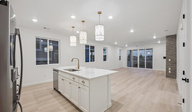 904 Steppe Ln, Windsor, CO 80550 - photo 5