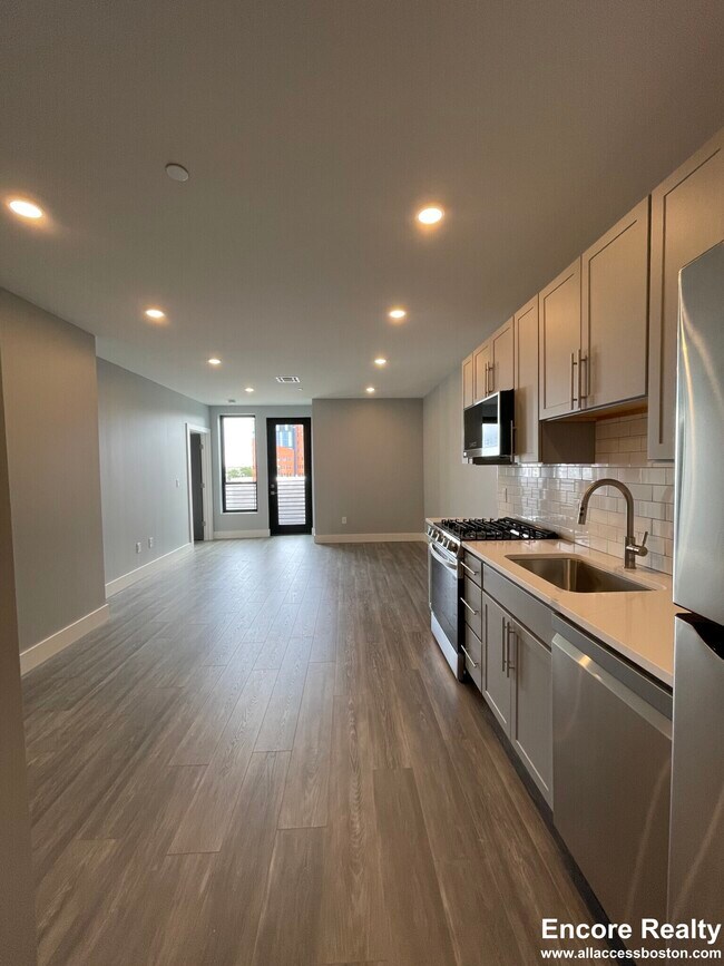 365 Western Ave unit 512, Boston, MA 02135 - photo 3